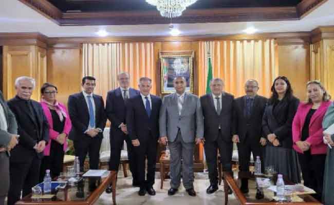 عجال يستقبل وفدا عن شركة جنرال إلكتريك الأمريكية