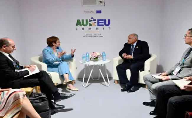 عطاف يجري مباحثات مع رئيسة البنك الأوروبي لإعادة الإعمار والتنمية