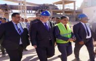 بشير يزور مصنع الإسمنت بأدرار