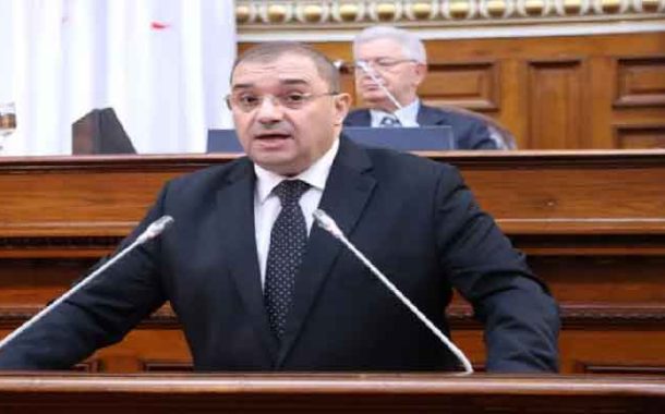 بوجمعة يعلن عن اشتراط شهادة السلبية للحصول على رخصة السياقة