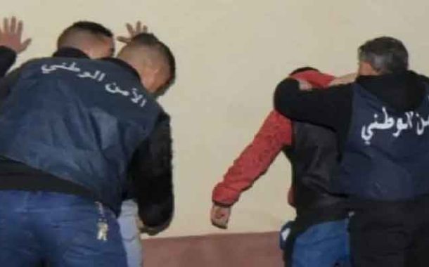 الإطاحة بعصابة تحترف السرقة بالاعتداء بعد استدراج الضحايا عبر تطبيق باولاد فايت