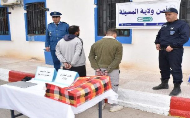 فيديو متداول يطيح بسارق حاسوب  ومشتريه بالمسيلة