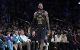 NBA...ليبرون جيمس يحقق إنجازا تاريخيا بمشاركته مع ليكرز ضد يوتا جاز