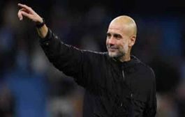 غوارديولا يحسم موقفه من الترشح لرئاسة نادي برشلونة