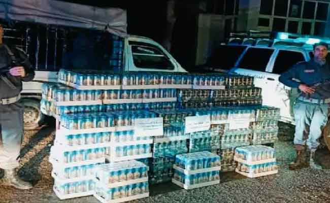 توقيف مركبة نفعية محملة بـ1.680 قارورة خمر بالسوقر