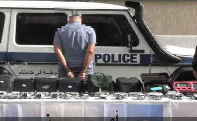 توقيف ثلاثيني متلبس بـ17 طائرة 