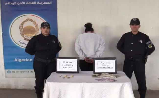 توقيف مسافرة متلبسة بما يقارب 1,5 كلغ من الذهب وأزيد من 15 ألف أورو بمطار عنابة