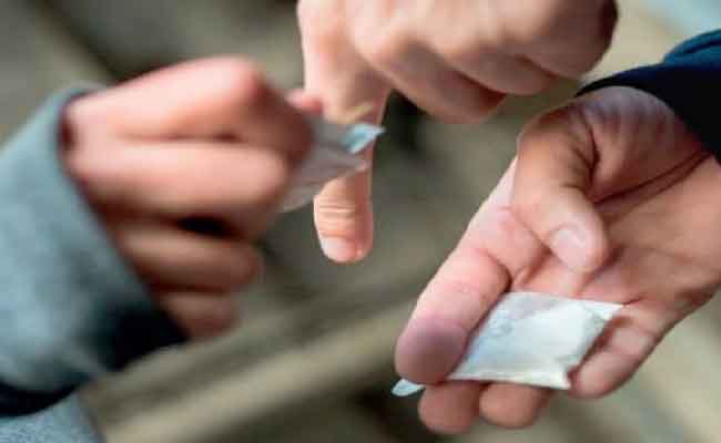 وزارة التربية تضع رقما أخضر للتبيلغ عن المخدرات في الوسط المدرسي