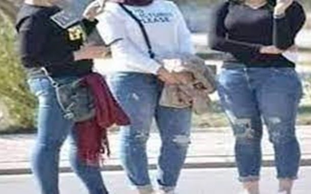 أزياء وملابس مخلة بالحياء وكاشفة للعورات تنتشر بين قاصرات والشواذ بالجزائر