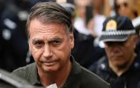 احتجاز الرئيس البرازيلي السابق بولسونارو لدى الشرطة الاتحادية