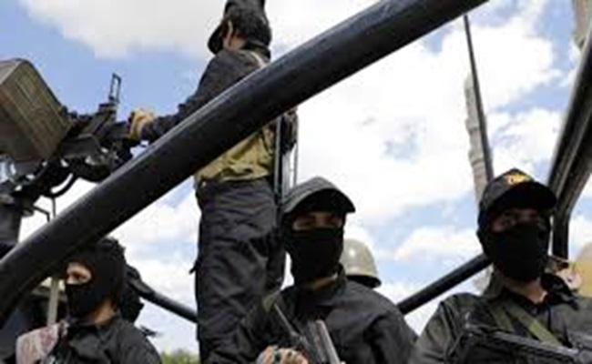 بعد سنوات من الحرب...الأحزاب التاريخية في اليمن تتلاشى أمام صعود القوى المسلحة