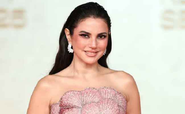 درة من مهرجان البجر الأحمر السينمائي: أتمنى أكون في عمل سعودي قريباً