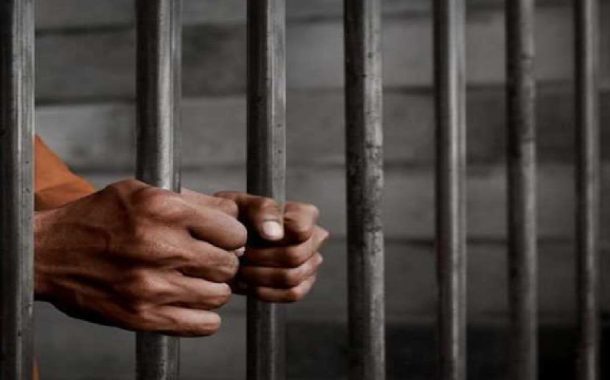 حبس مقاول وشقيقه تورطا في إخفاء جرارات فلاحية وشاحنات مصادرة قضائيا