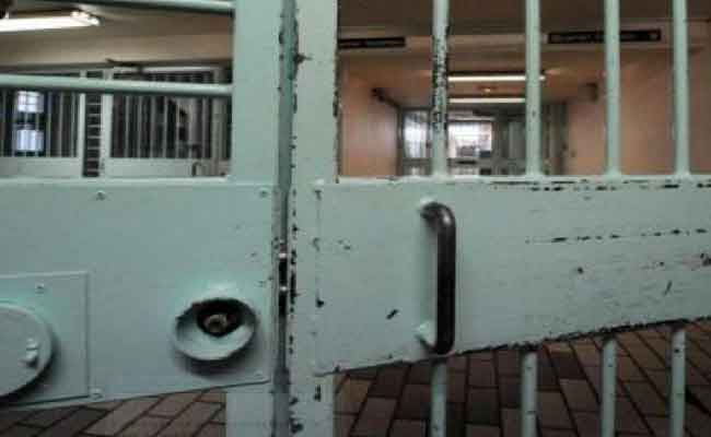 إدانة أعوان رقابة بـ5 سنوات حبسا نافذة تورطوا في ترويج المخدرات بورشة بناء في العاصمة