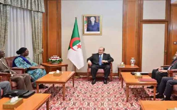 استقبال غريب وزيرة البترول التشادية