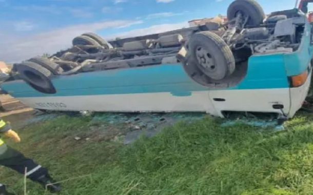 انقلاب حافلة لنقل المسافرين تخلف قتيلا و15 جريحا بتبسة