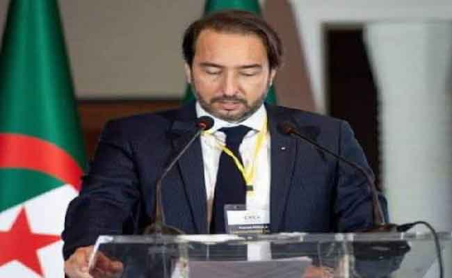 انتخاب كمال مولى رئيسا لمجلس التجديد الاقتصادي بالأغلبية