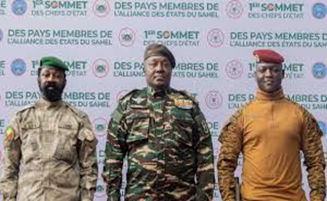 سياسة العداء وتشجيع الانفصال جعلت من الجزائر دولة منعزلة ومنبوذة في العالم