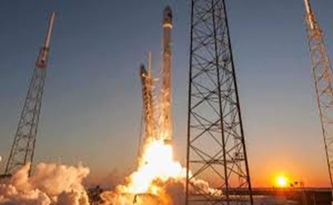 إطلاق أول قمر صناعي تجاري مخصص لعلوم الفضاء في العالم...