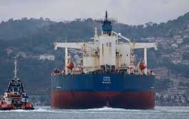 أوكرانيا تتبنى استهداف ناقلتي