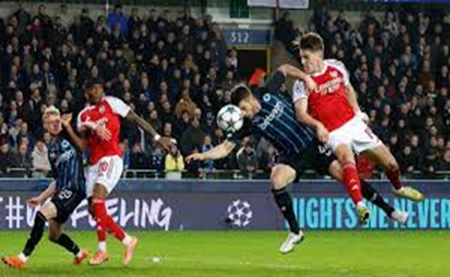 أرتيتا مدافعاً عن غيوكريس: الأهداف ستأتي قريباً...