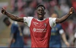 روجر فرنانديز أريد فوز بالألقاب مع اتحاد جدة...