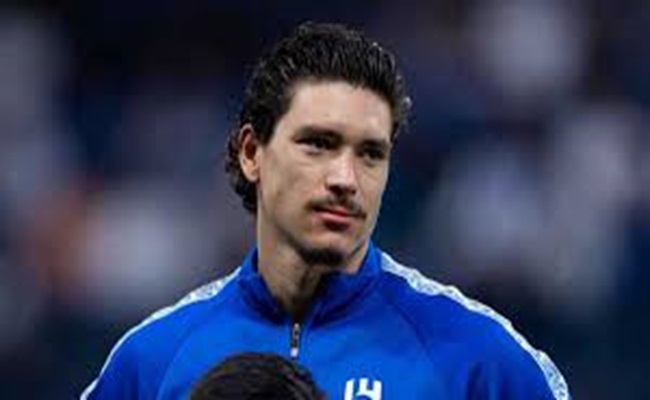 يجب إبعاده...أسطورة الاتحاد السعودي يصدم داروين نونيز