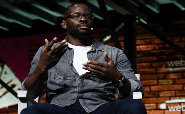 لويس ساها ينصح مانشستر يونايتد...