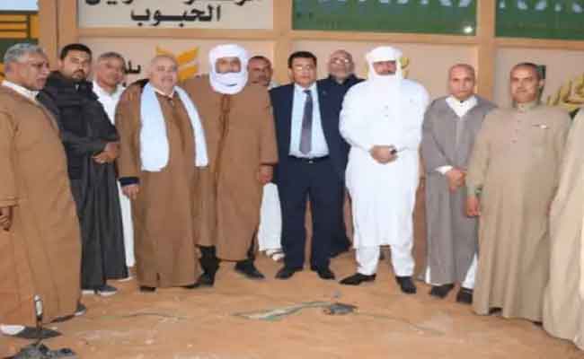 بوطبيق يزور أحد مخازن الحبوب بحاسي الڤارة بولاية المنيعة