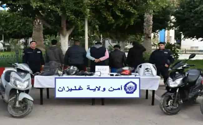 الإطاحة بجماعة إجرامية تحترف سرقة الدراجات النارية عبر “الفايسبوك” بعنابة