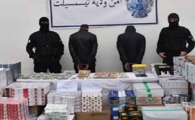 الإطاحة بشبكة إجرامية تحترف تبييض الأموال متلبسة بمليار سنتيم ومواد تبغية بتيسمسيلت