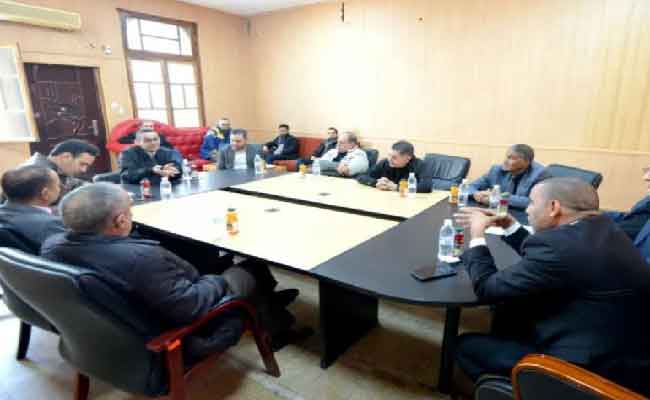 المنظمة الوطنية للصحافيين الجزائريين تطالب بالإفراج عن القانون الأساسي للصحافيين