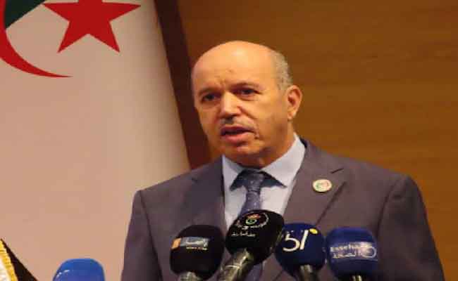 سايحي يؤكد أن إطلاق البطاقة الإلكترونية للمعوزين”خطوة سيادية”