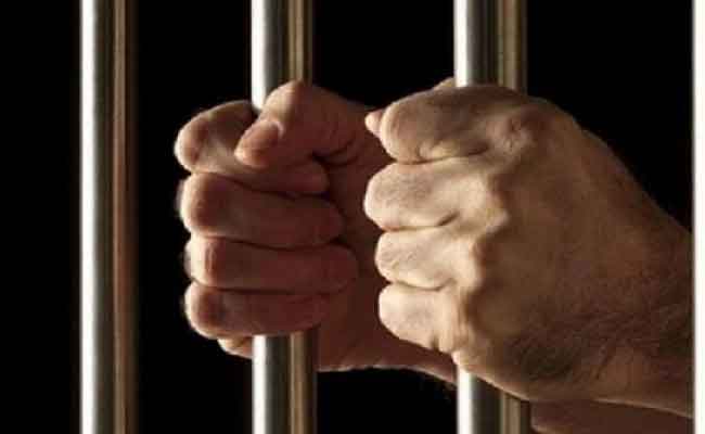 سرقة أمتعة مُسافرين تورط مصرّحًا جمركيًّا بـ7 سنوات حبسا نافذا