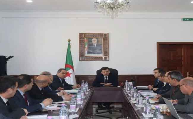 وليد يعقد اجتماعًا تنسيقيًا بخصوص استيراد مليون رأس غنم تحسبا لعيد الأضحى