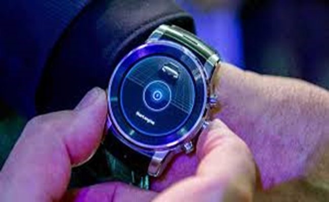 وداعًا للمفاتيح التقليدية…ساعتك الذكية لفتح وتشغيل سيارتك‎