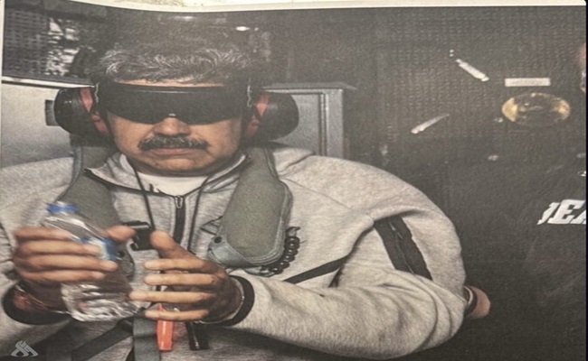 “مكبل اليدين”…ترامب ينشر أول صورة لمادورو بعد اعتقاله