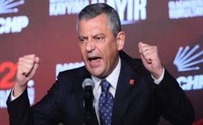 أوزغور يهدد حكومة أردوغان