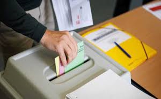 هل تعود النازية إلى ألمانيا