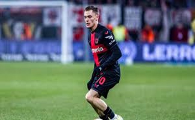 إصابة نجم الريدز…