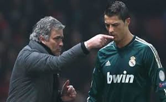 مودريتش: مورينيو تسبب في بكاء رونالدو بغرفة ملابس ريال مدريد