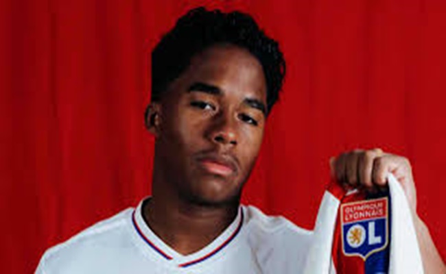 روماريو: إندريك اختار الطريق الصواب عندما رحل عن ريال مدريد نحو ليون