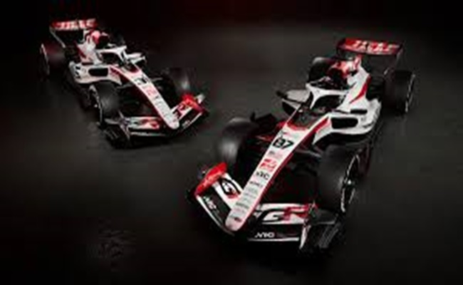 فريق هاس يكشف سيارته الجديدة لخوض بطولة العالم للفورمولا…