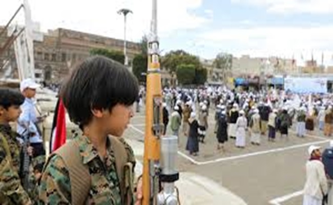 تأهبا لجولات قتالية…الحوثيون يخضعون طلاب المدارس للتجنيد الإجباري‎