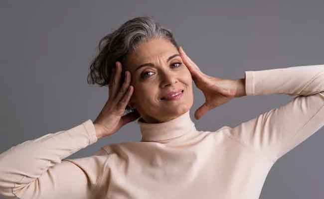 أسرار صحة النساء قبل وخلال فترة انقطاع الطمث: تغييرات بسيطة تُشعركِ بالراحة