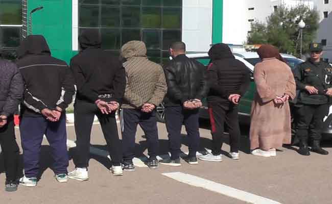 الإطاحة بشبكات إجرامية تحترف النصب عبر صفحات وهمية بعين الدفلى