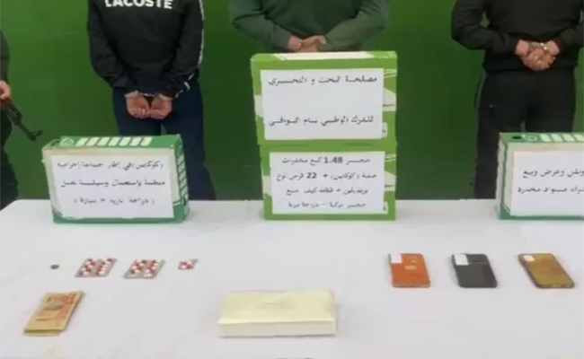 الإطاحة بشبكة إجرامية تحترف تجارة المخدرات بأم البواقي