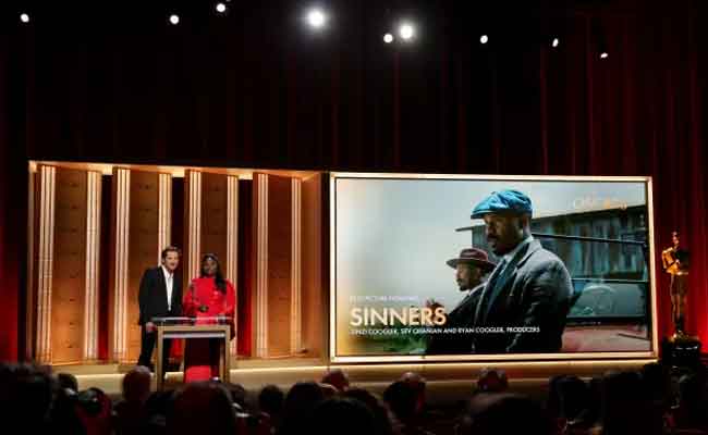 جوائز الأوسكار 2026: أرقام قياسية وإنجازات تاريخية لكلوي تشاو وديل تورو وإيما ستون