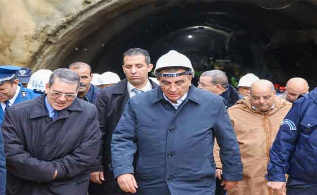 جلاوي يعاين تقدم مشروع الخط المنجمي الشرقي العابر بالطارف