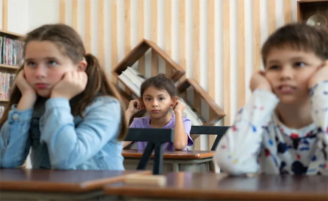 يوم يٌمنَع فيه كلمة “ملل” عند الأطفال من سن 7 – 10 سنوات